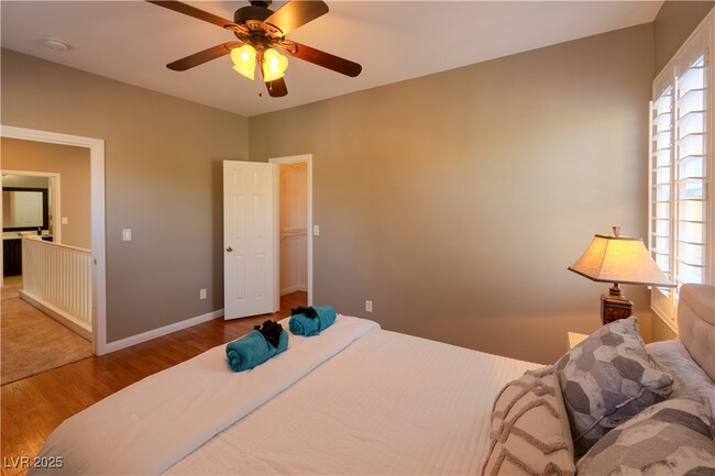 Building Photo - 10765 Turquoise Valley Dr
