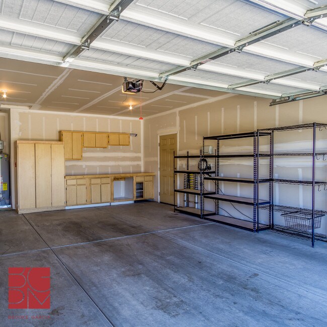 Building Photo - 21335 Northeast Eagle Crossing Avenue