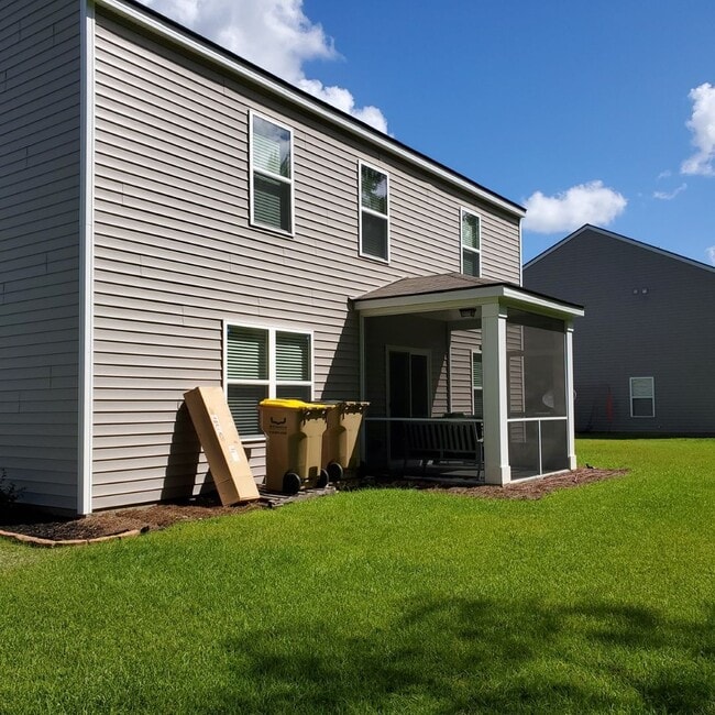 Building Photo - 121 Tupelo Way