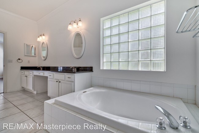Foto del edificio - 567 SW Spring Hill Pt