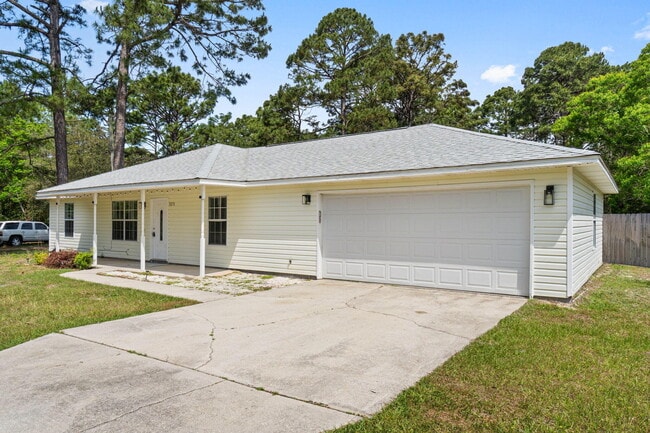 Building Photo - 9270 Quail Roost Dr
