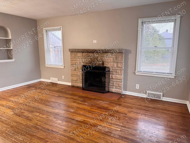 Building Photo - 2104 S 42nd St