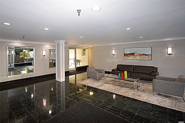 Foto del edificio - 36 Barstow Rd