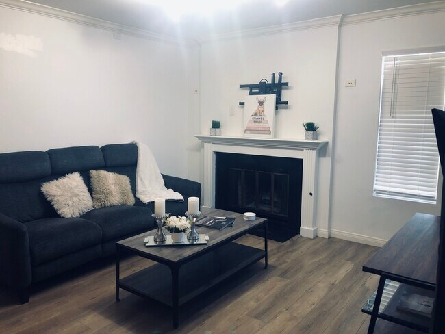 Sala de estar - 645 Chestnut Ave