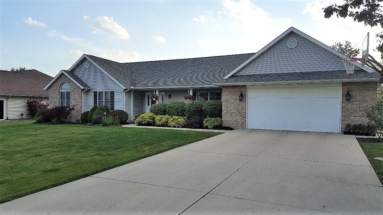 3742 Shalloway Dr, Lima, OH 45806 House Rental in Lima, OH