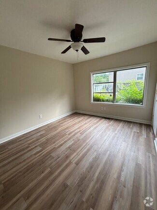 Building Photo - 1758 Smith Ave