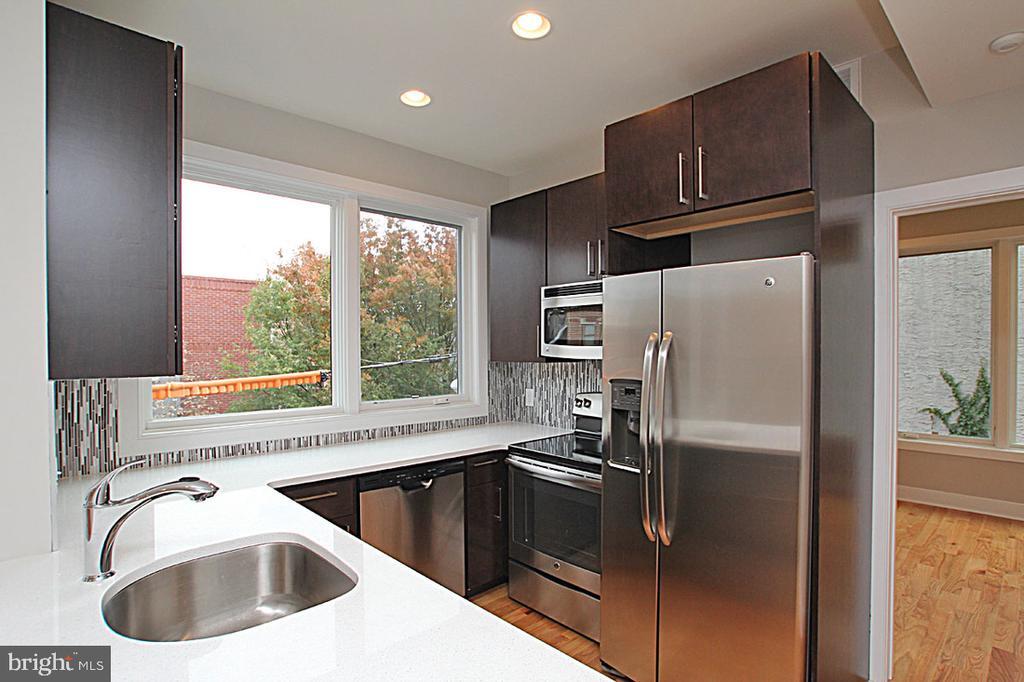 Foto principal - 1600 South St