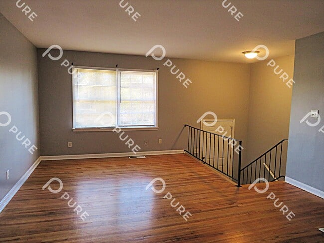 Foto del edificio - 6119 Trent Dr NW