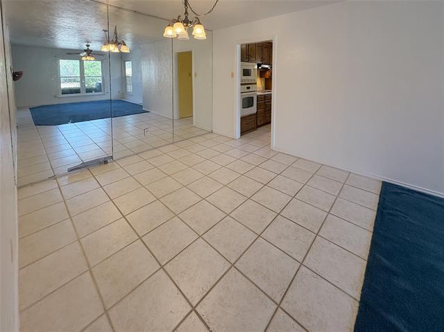 Foto del edificio - 8637 N Normandale St