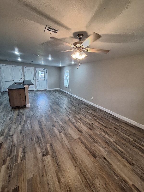 Foto del edificio - 1722 S Porter Ave