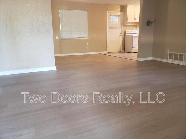 Foto del edificio - 1726 Westchester Dr