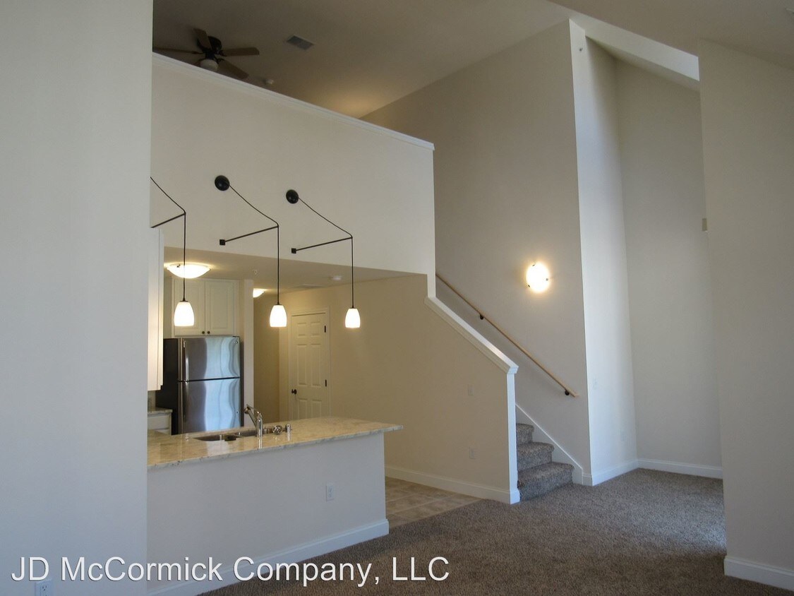 Foto principal - 180 E Capitol Dr