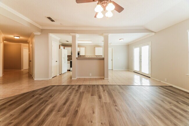 Building Photo - 3312 Bent Creek Dr