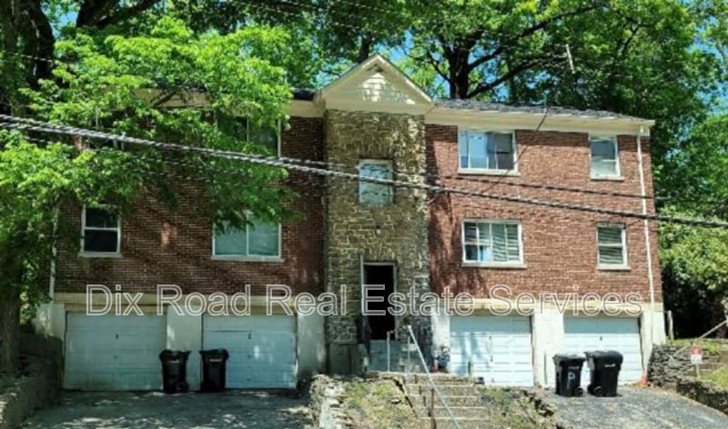 Photo - 3121 Gobel Ave