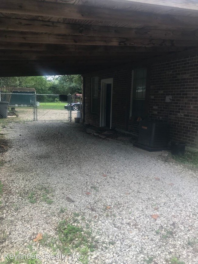 Building Photo - 1 br, 1 bath House - 1365 Carter Ave.