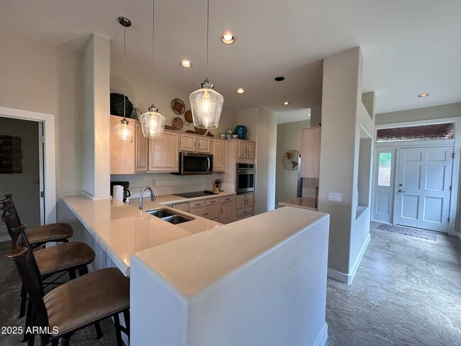Building Photo - 13013 N Panorama Dr
