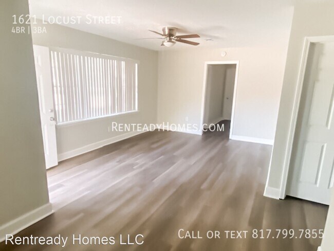 Building Photo - 4 br, 3 bath House - 1621 Locust St