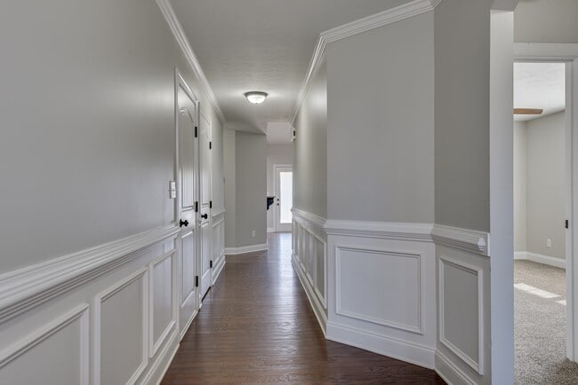Foto del edificio - 1721 Dunmore Ave