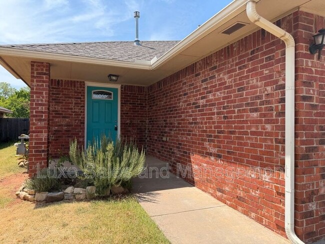 Building Photo - 3517 Galatian Way