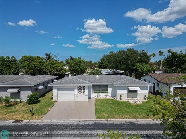 Building Photo - 1160 NW 72nd Terrace