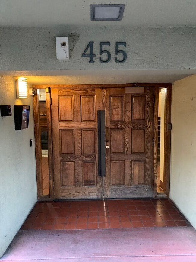 Foto del edificio - 455 Crescent St