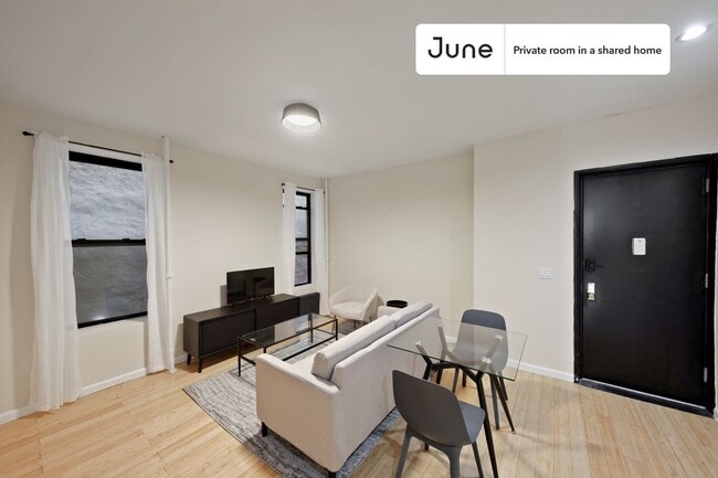 Photo - Private bedroom in 3 bed/1 bath Home