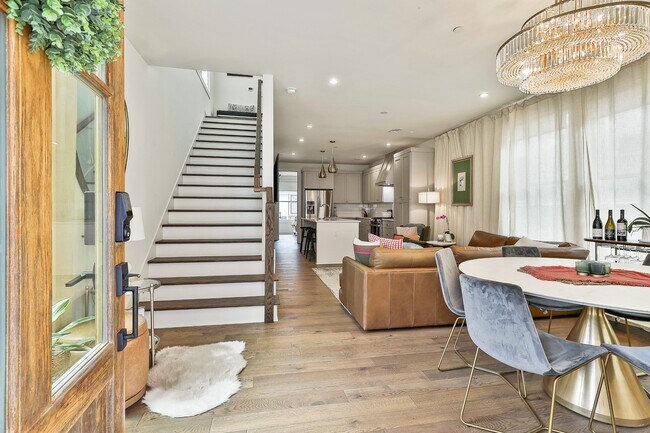 Foto del edificio - 131 Ravenhurst Ln