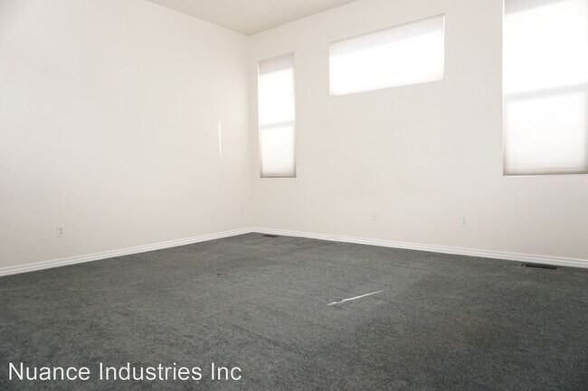 Building Photo - 3 br, 2.5 bath House - 1962 London Carriag...