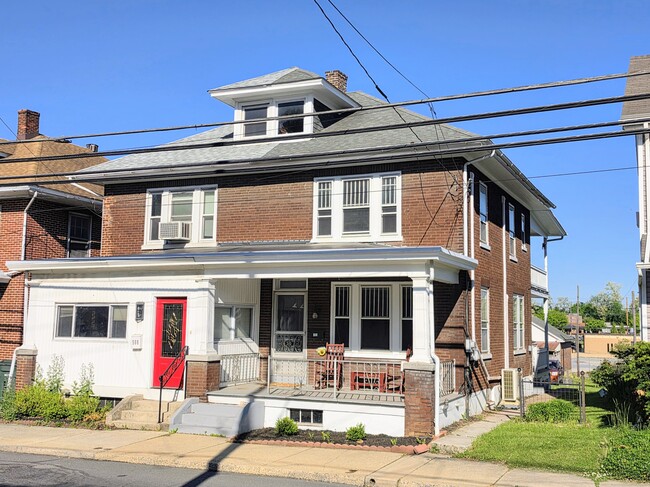 Building Photo - 510 N State St