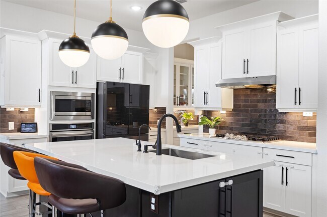 Foto del edificio - 5006 Bent Tree Dr