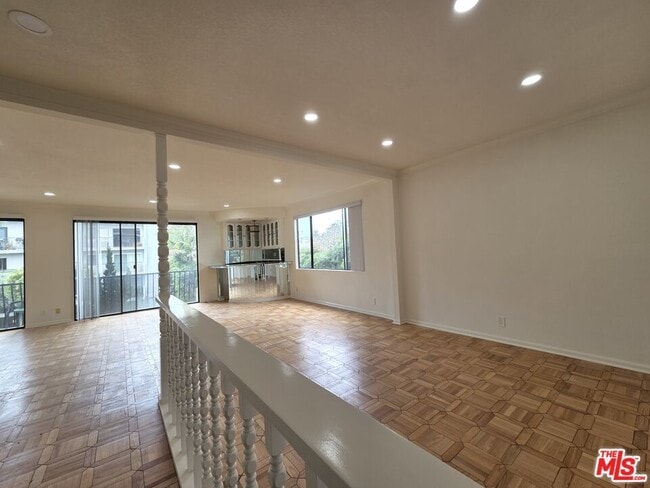 Foto del edificio - 126 Croft Ave