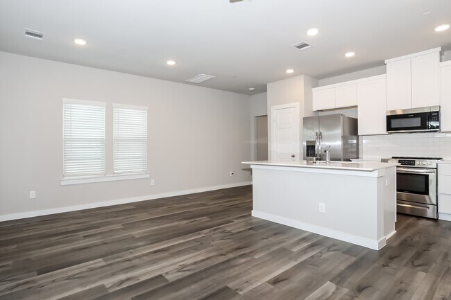 Foto del edificio - 333 N Centro Cir