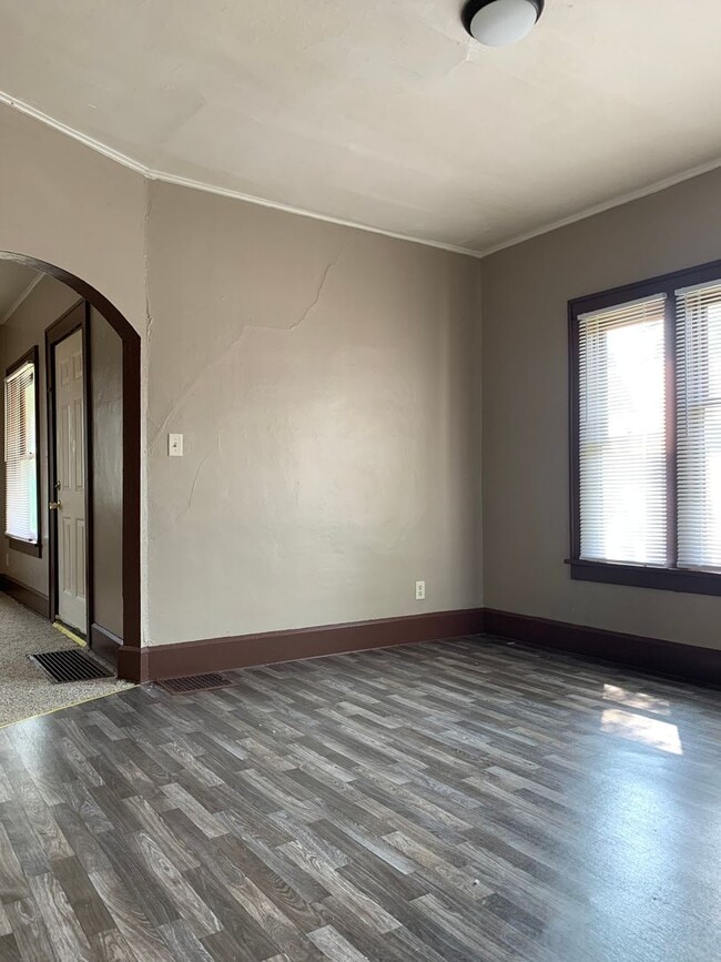Building Photo - Single family, 2-bedroom house. Some utili...