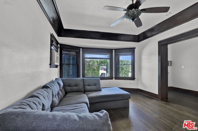 Foto del edificio - 1340 W 30th St
