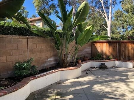 Foto del edificio - 140 Cherrybrook Ln