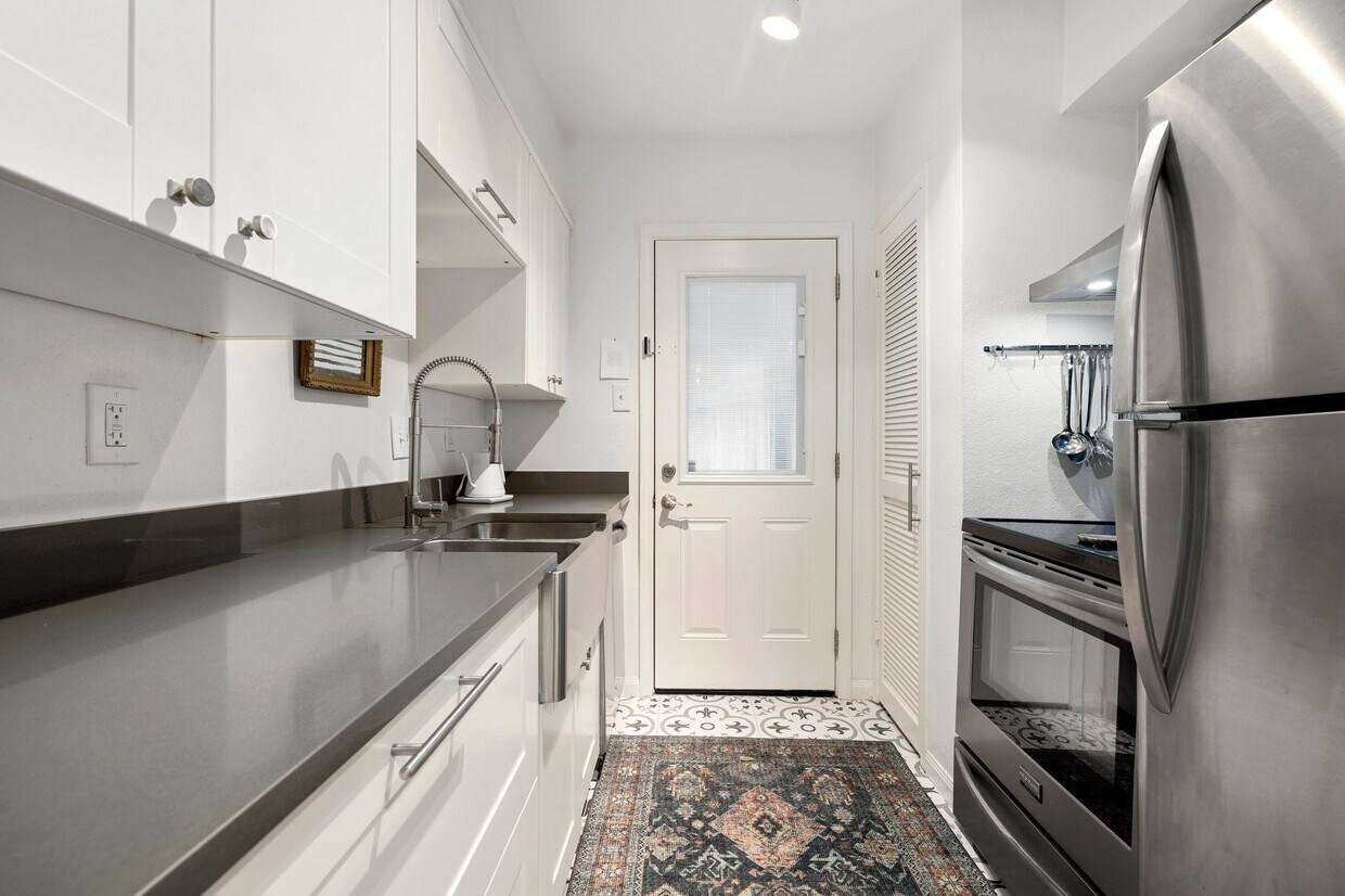 Foto principal - 1809 Stoney Brook Dr