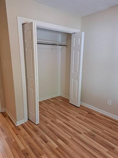Foto del edificio - 872 Deerwood Ln