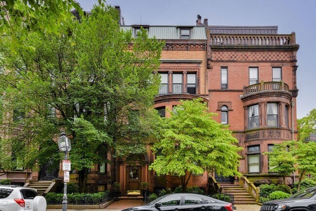 Building Photo - 280 Commonwealth Ave
