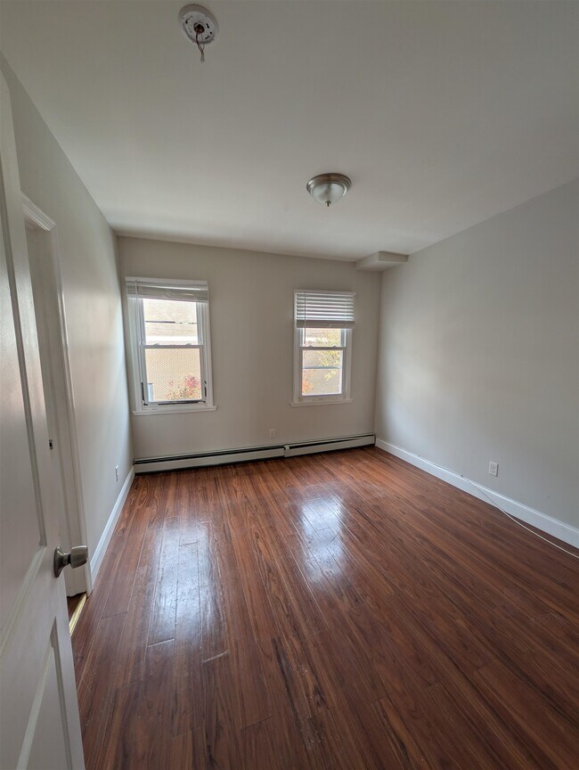 Foto del edificio - 719 28th St