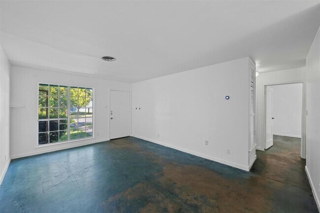 Building Photo - 1504 Braes Ridge Dr