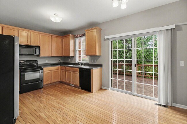 Foto del edificio - 41785 Mitchell Rd