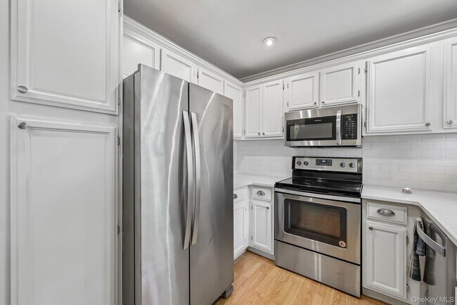 Foto del edificio - 433 Sierra Vista Ln