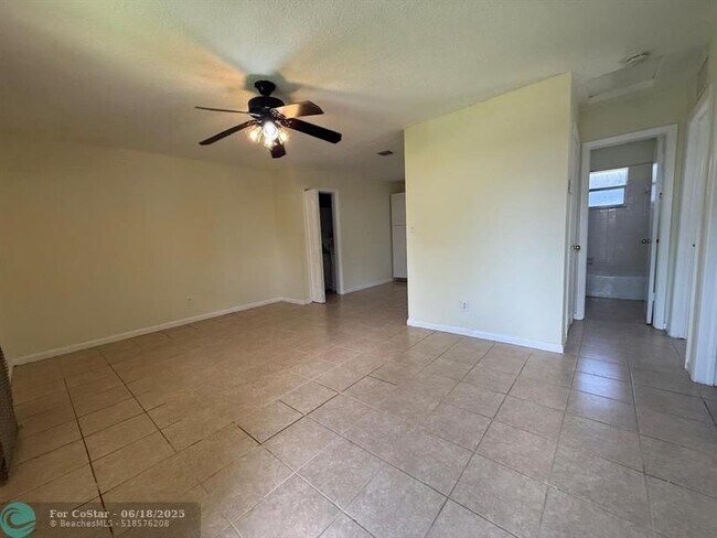 Foto del edificio - 634 SW 4th Ave