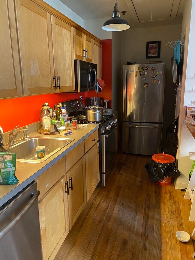 Foto del edificio - 1017 Jefferson St