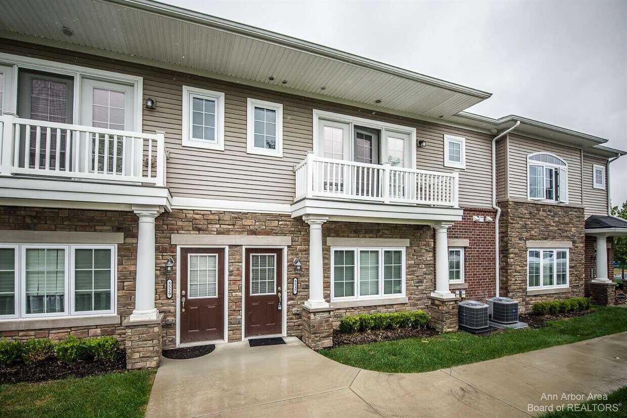 Primary Photo - 5537 Arbor Chase Dr