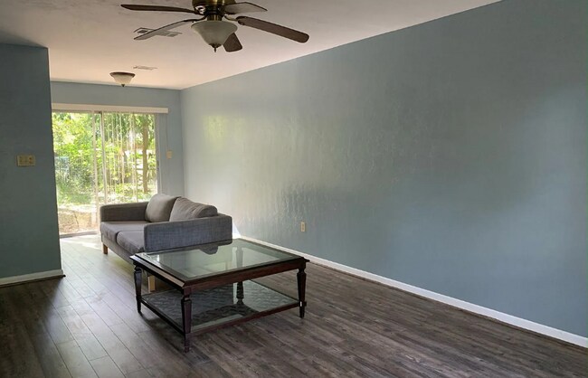 Foto del edificio - 3-Bed, 1.5 Bath House in NW Gainesville