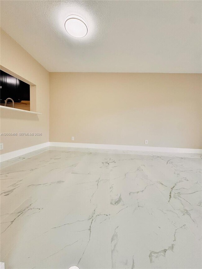 Foto del edificio - 3939 NE 5th Ave