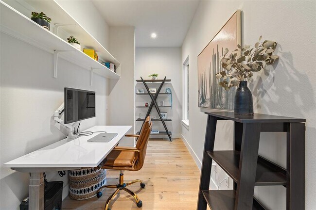 Foto del edificio - 22218 Briarcliff Dr