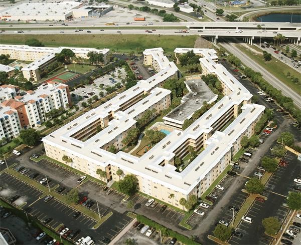 Foto principal - CUTLER GARDENS APARTMENTS