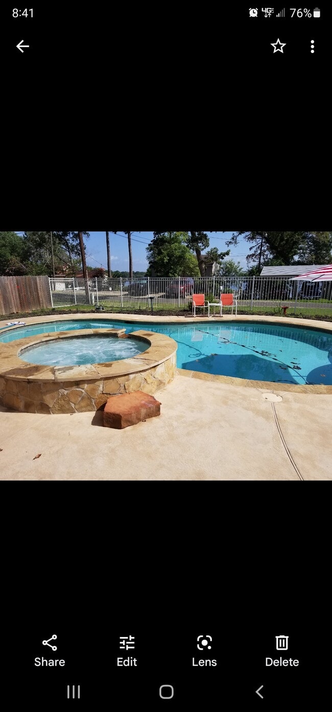 Building Photo - 535 Palmetto Dr